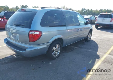 2005 Dodge Grand Caravan Sxt z USA, uszkodzony, nr VIN 2D8GP44L25R565788